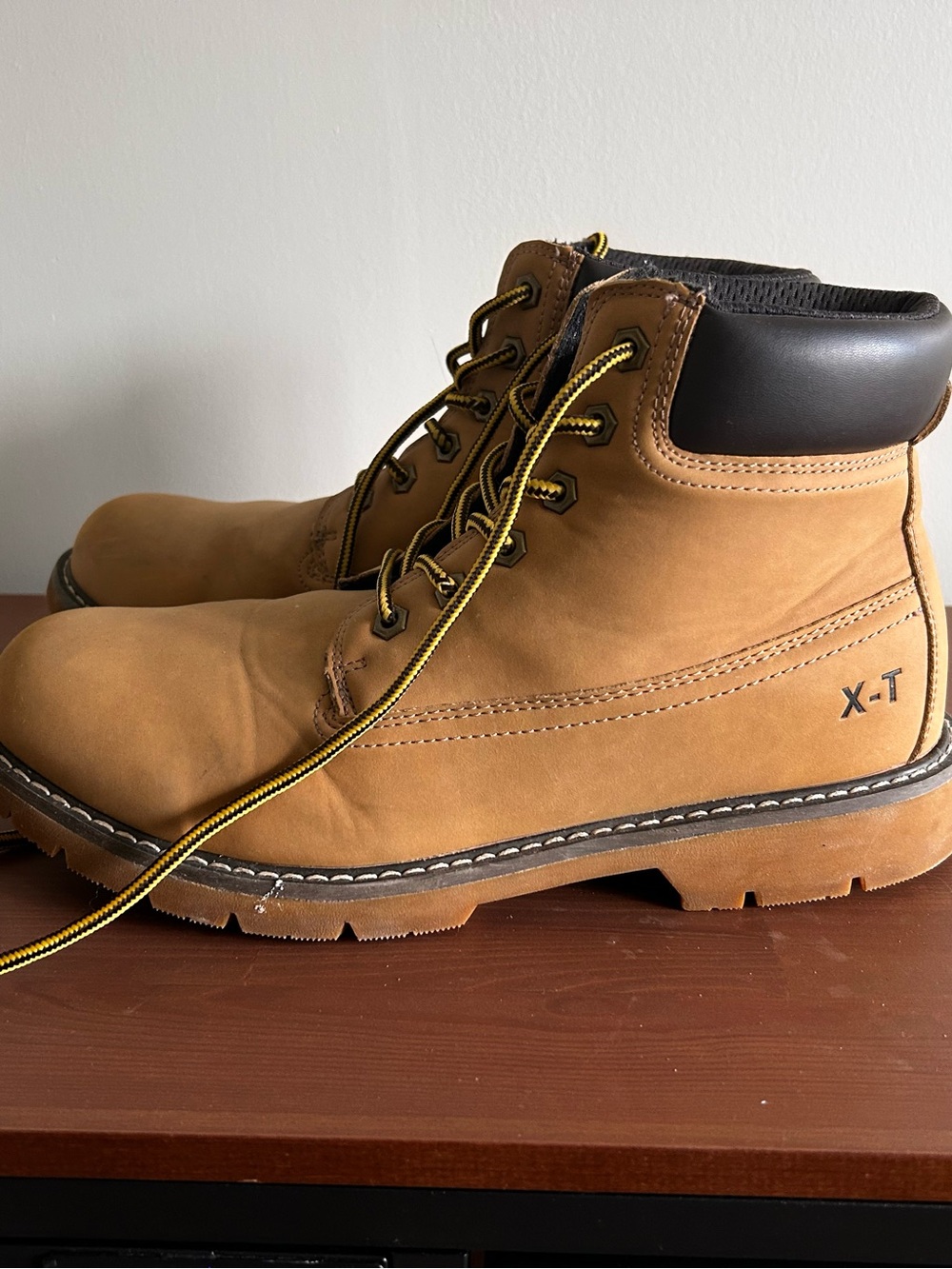 Hi-Tec Tan Workstyle Leather Boots